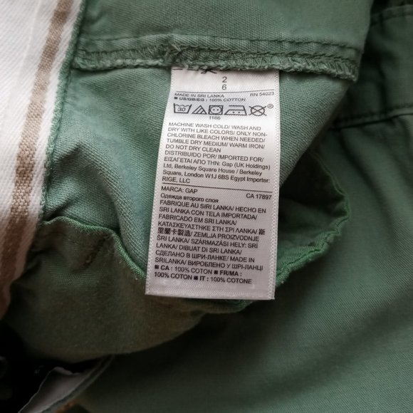 GAP Shorts - Picture 6 of 6